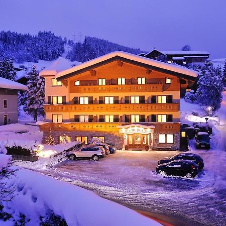 Hotel Garni Alpenland Altenmarkt im Pongau Exterior photo