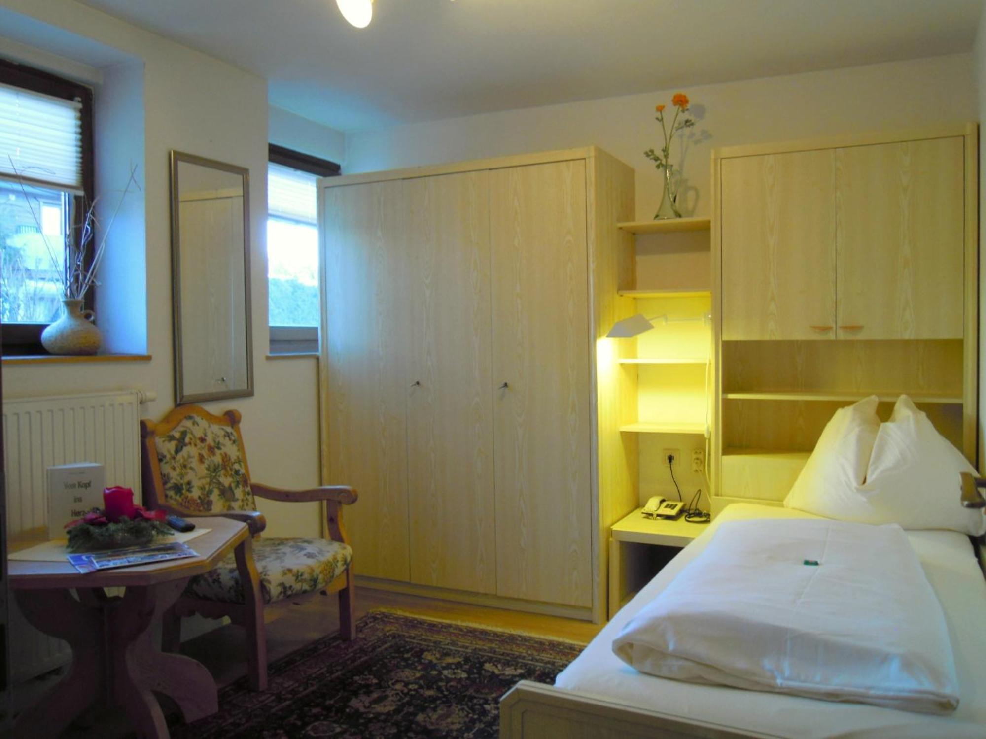Hotel Garni Alpenland Altenmarkt im Pongau Room photo