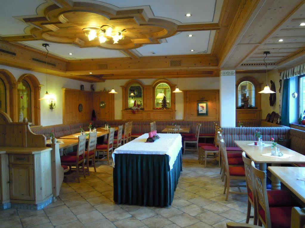 Hotel Garni Alpenland Altenmarkt im Pongau Exterior photo